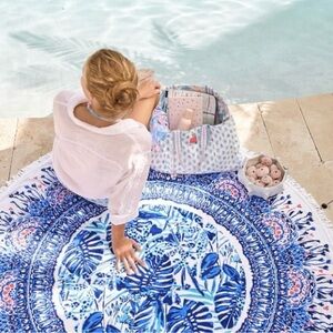 NWT Lilly Pulitzer 64” Round Towel Cliffside Garden